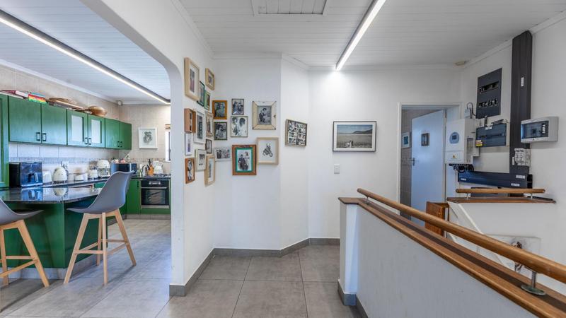 3 Bedroom Property for Sale in Bloubergrant Western Cape